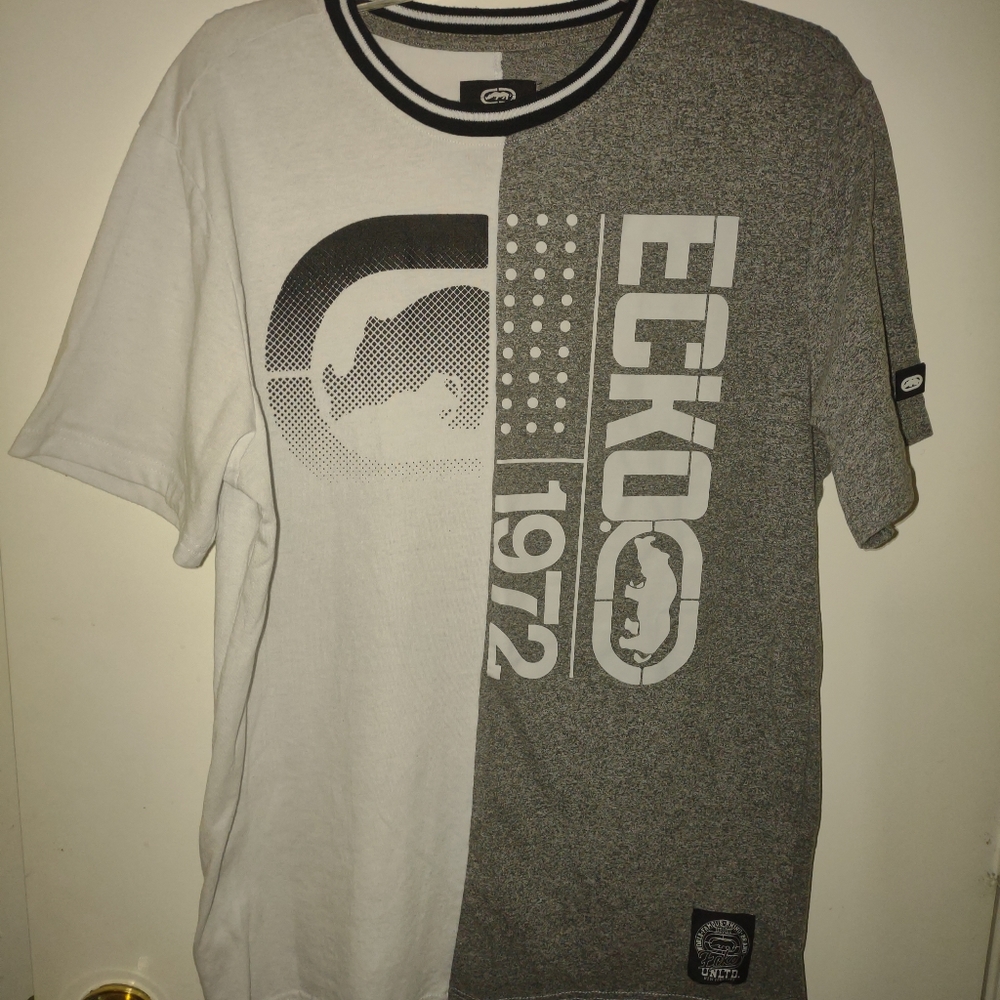 ecko unlimited white gray  logo crew neck tee size large